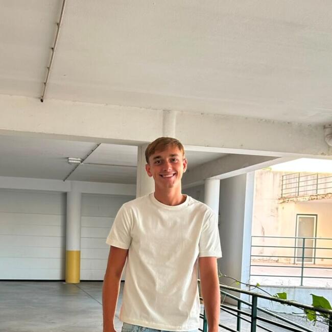 Babysitter in Marinha Grande: Tiago