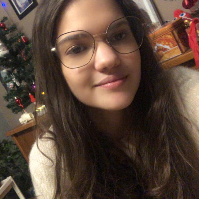 Babysitter in Ambillou: Maëlys