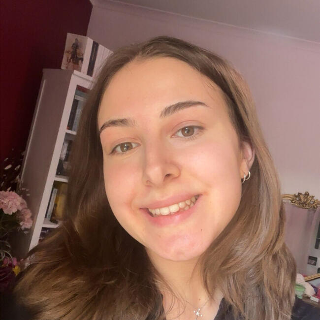 Babysitter in Mount Barker: Madison