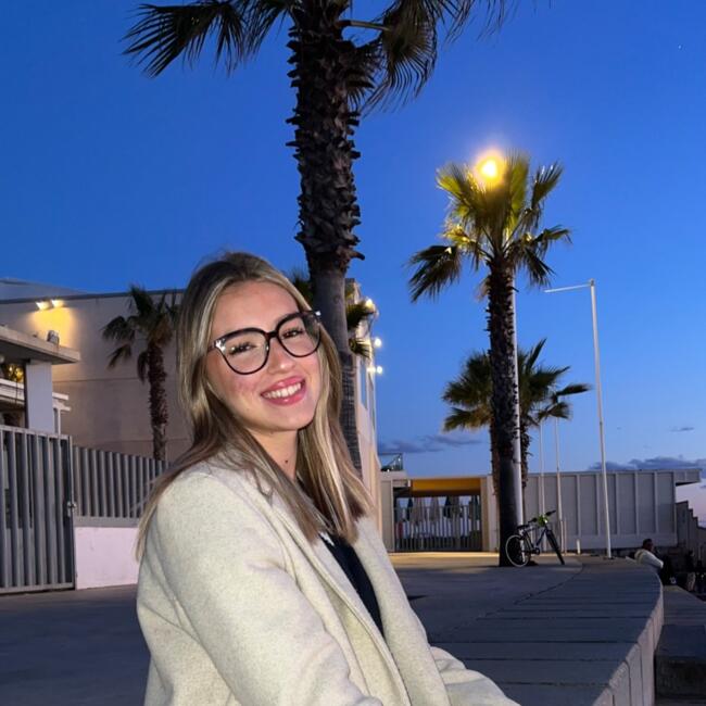 Babysitter in Vilanova i la Geltrú: Laia