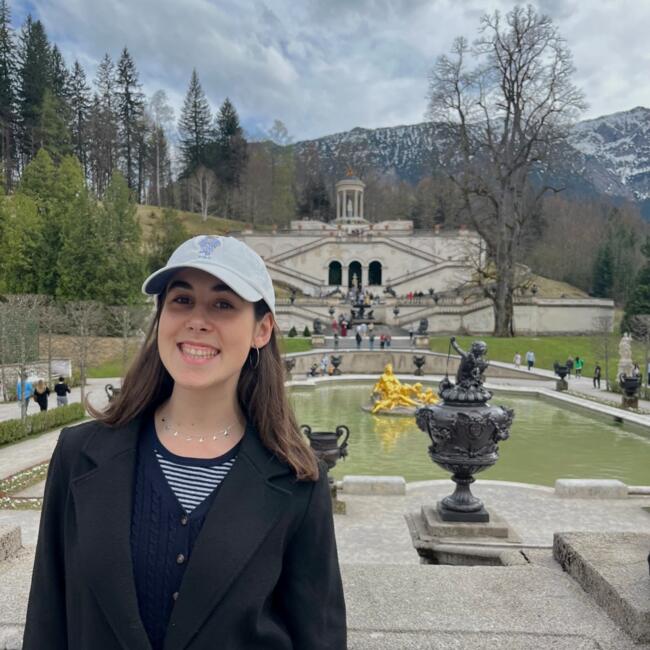 Babysitter in Frankfurt am Main: Júlia