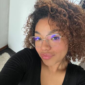 Babysitter in Ixelles-Elsene: Alexia