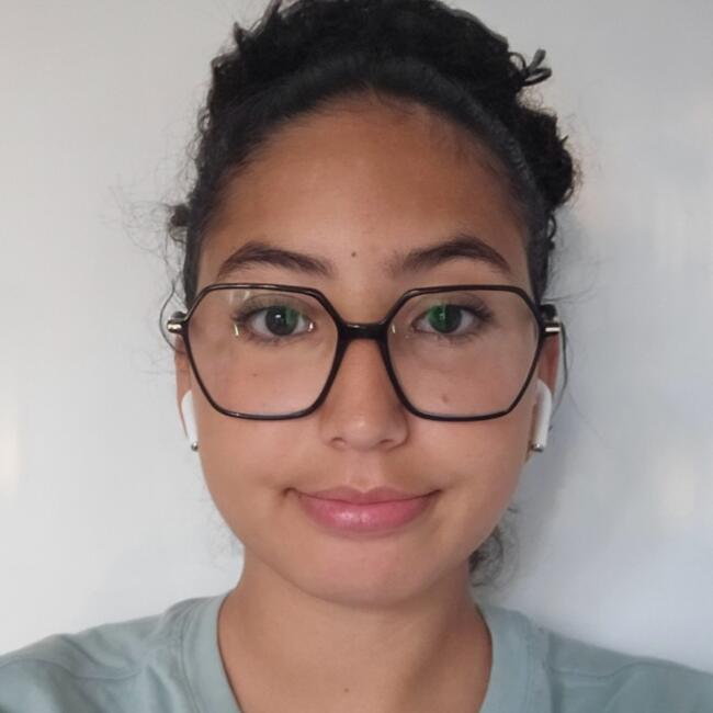 Babysitter in Lyon: Sana