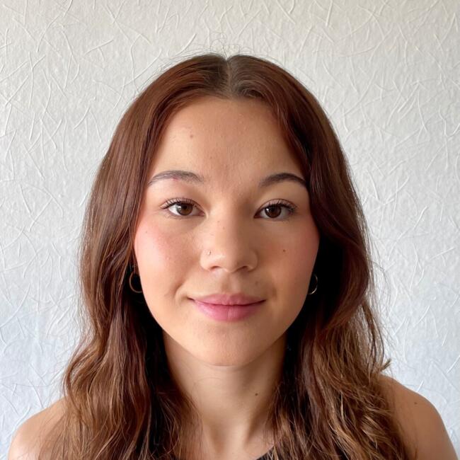 Babysitter in Verrières-le-Buisson: Mya