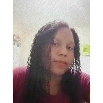 Babysitter in Louveira: Jhamile