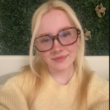 Babysitter in Houghton-Le-Spring: Olivia