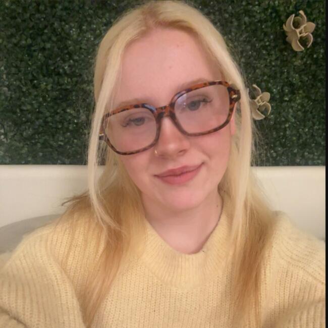 Babysitter in Houghton-Le-Spring: Olivia