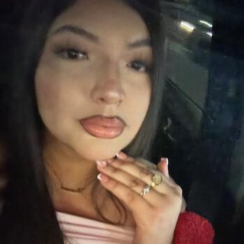 Babysitter in Fresno: Brianna