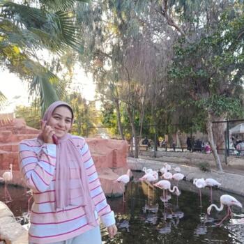 Babysitter Alexandria: Salma