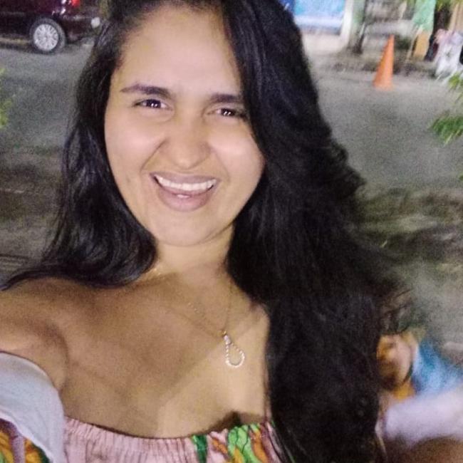 Babysitter in Recife: Cleci