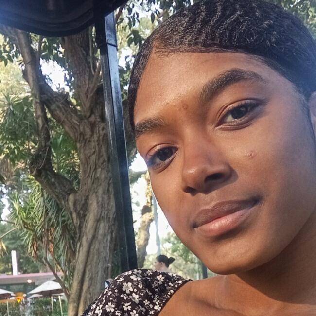 Babysitter in São Paulo (São Paulo): Anna