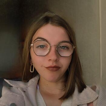 Babysitter in Elbeuf: Enrika