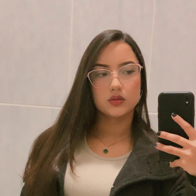 Babysitter em Almada: Queren