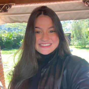 Babysitter in Porto Velho: Ana Carolina