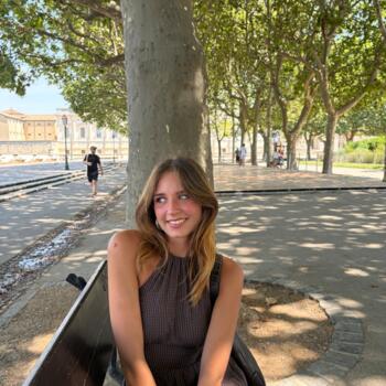 Babysitter in Montpellier: Astrid