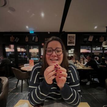 جليسة أطفال في Saint-Nazaire: Louane