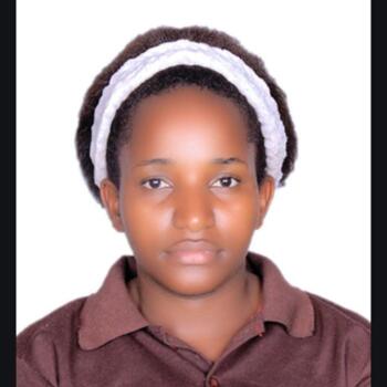 مربية أطفال في دبي: Gloria