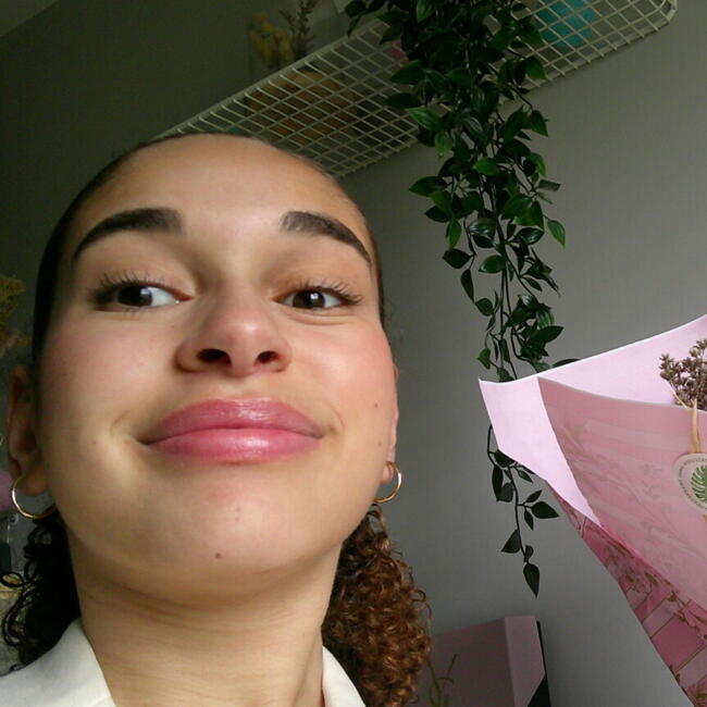 Babysitter in Poitiers: Eloïse