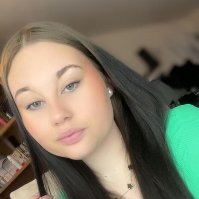 Babysitter in Nevers: Clara