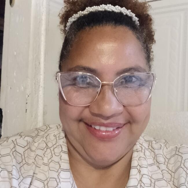 Babysitter in São Paulo (São Paulo): Simone