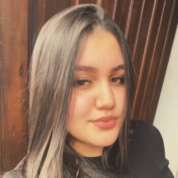 Babysitter Palotina: Monica