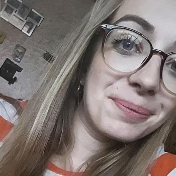 Babysitter in Illies: Céline