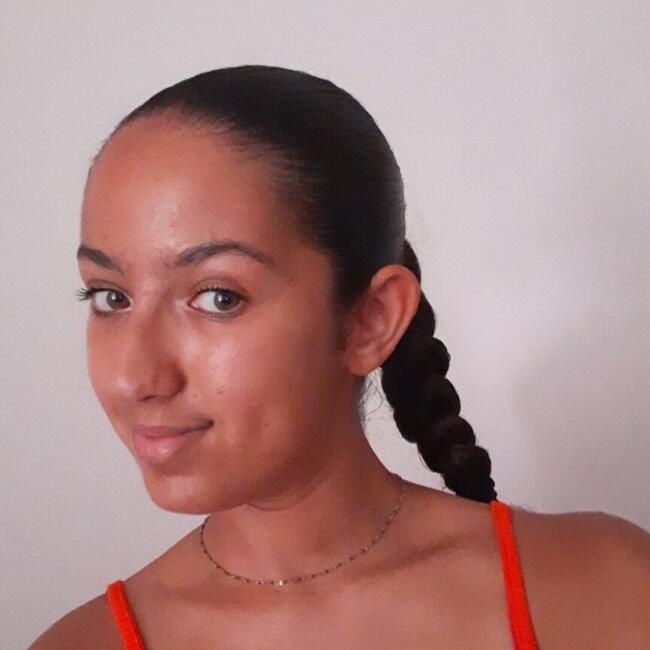 Babysitter in Vitrolles: Gwendoline