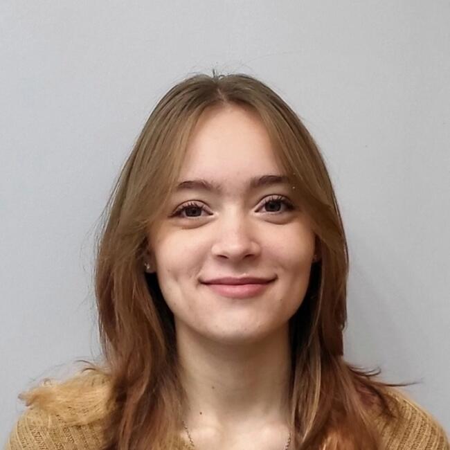 Baby-sitter in Edmonton: Janna