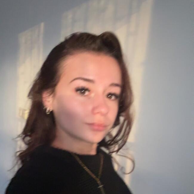 Babysitter in Cessieu: Lilou