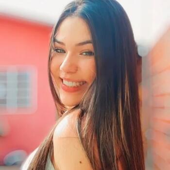 Babysitter in Anápolis: Bruna