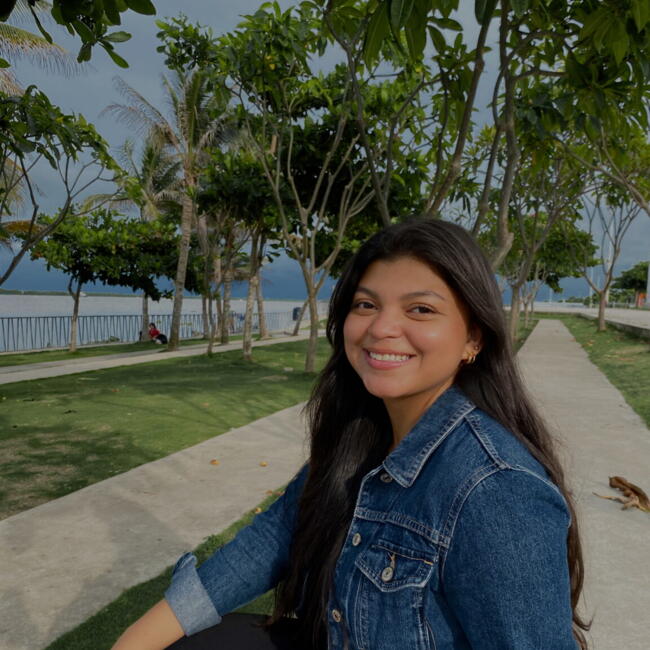 Babysitter in Soledad: Valentina