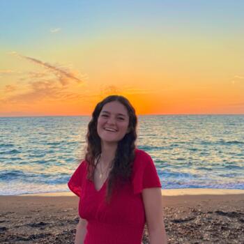 Babysitter in Lyon: Elise