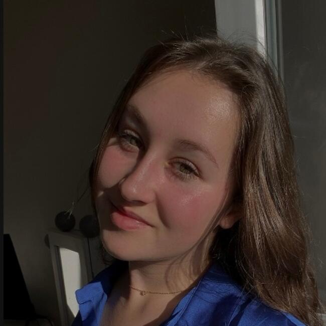 Babysitter in Ardin: Lou