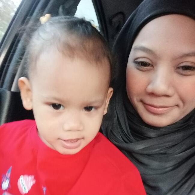 Babysitter in Kuantan: Della