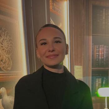 Babysitter in Hyères: Mahée