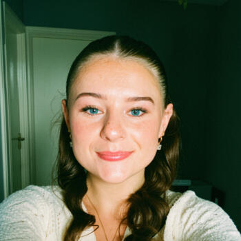 Babysitter em Drogheda: Emily