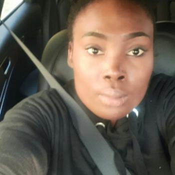 Baby-sitting Toronto: job de garde d'enfants Patricia