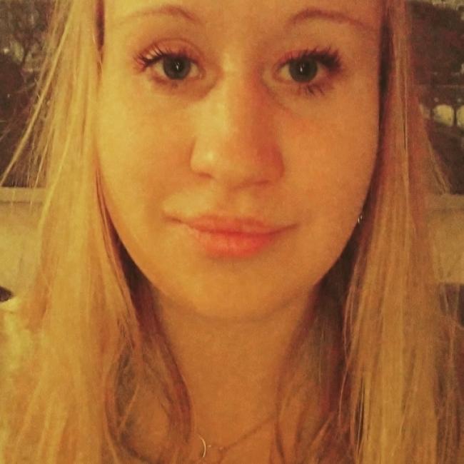 Babysitter in La Madeleine: Elise