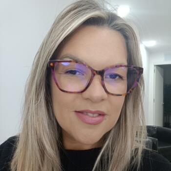 Babysitter em Almada: Micheli Ventramelis