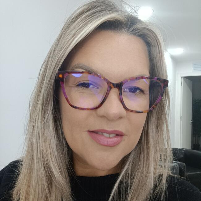 Babysitter em Almada: Micheli Ventramelis