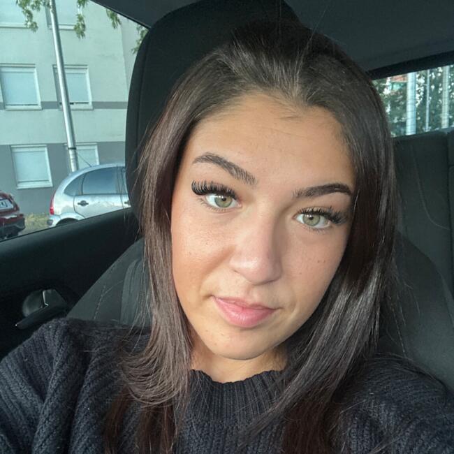 Babysitter in Villepinte: ELIF