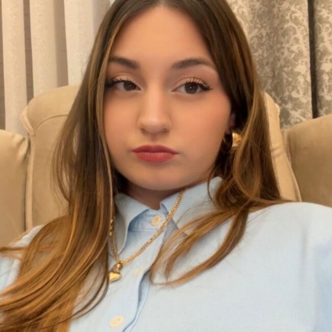 Babysitter in Orbe: Paola