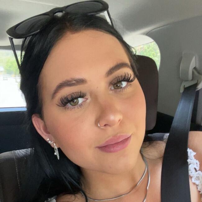 Babysitter in Sanctuary Point: Lily