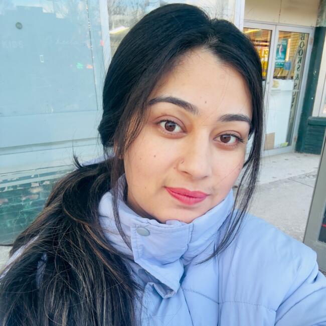 Baby-sitter in Halifax: Shraddha