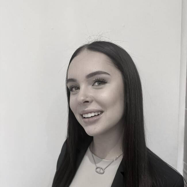 Babysitter in Lyon: Lea