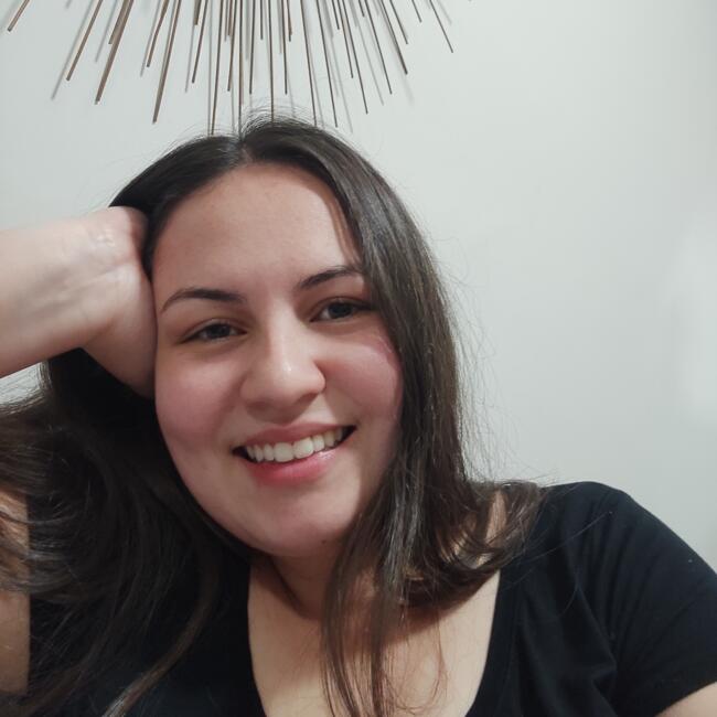 Babysitter in Atibaia: Vanessa