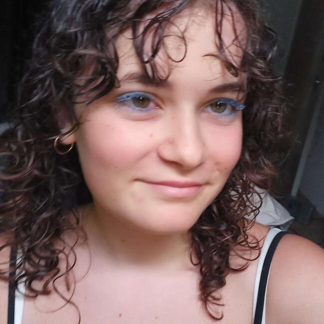 Babysitter in Saint-Martin-d'Hères: Lorène