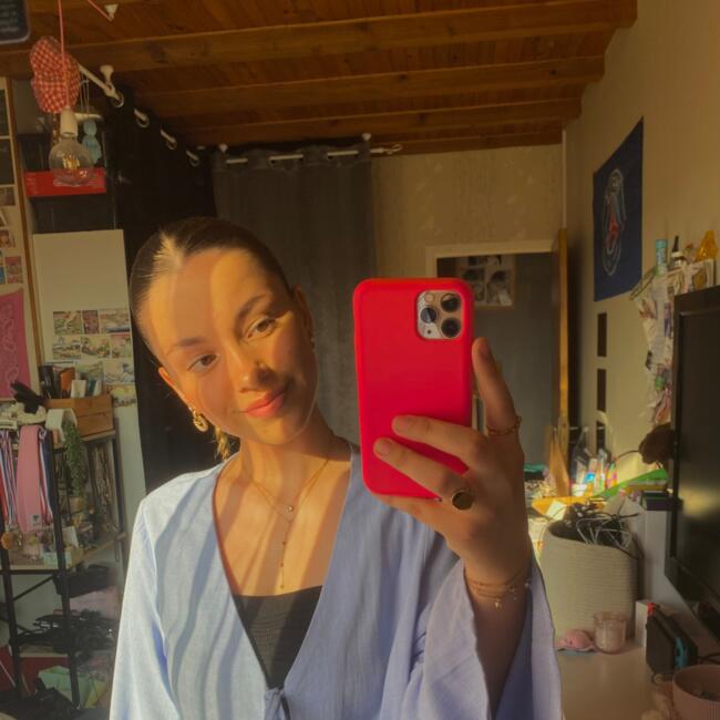 Babysitter in Paris: Jade