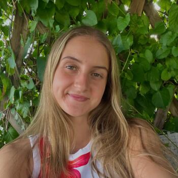 Babysitter in Lanvollon: Camille