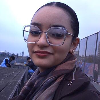 Babysitter in Paris: Myriam